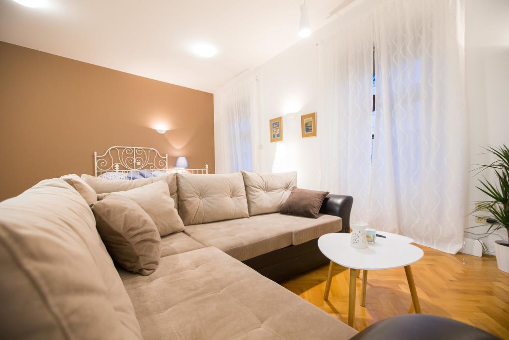 Apartman Kaptol Zagreb Buitenkant foto