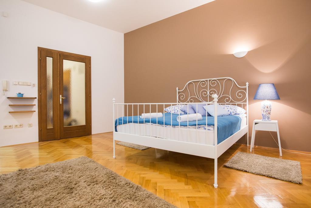 Apartman Kaptol Zagreb Buitenkant foto